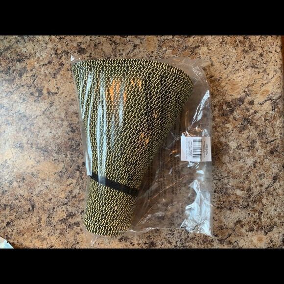 NIP L*Space Floria roll up visor hat - Picture 6 of 6